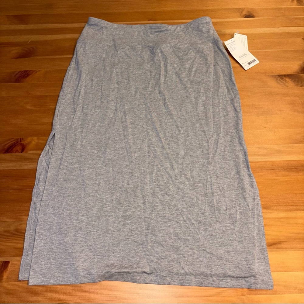 Athleta NWT Oceana Jersey Knit Pull On Midi Skirt Gray Stretchy Comfy Size Large